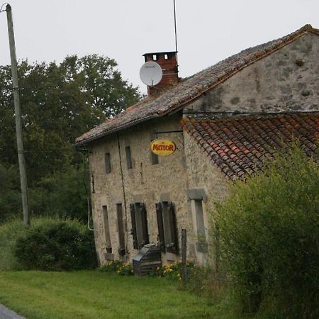 Chez Gondat Chambre D'Hotes Saint-Martial-sur-Isop Εξωτερικό φωτογραφία